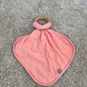 Kyte lovey in peach